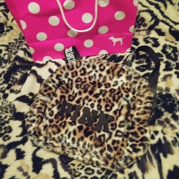 ?PINK VS?2019 CHEETAH FUR MINI BACKPACK